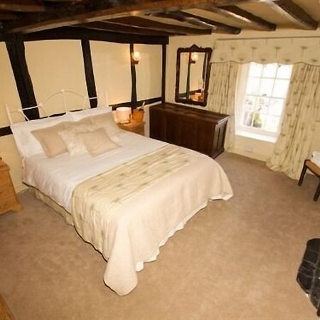 The Fox Goes Free Hotel Chichester Exterior foto